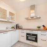 Apartment Baltisches Haus 02 *